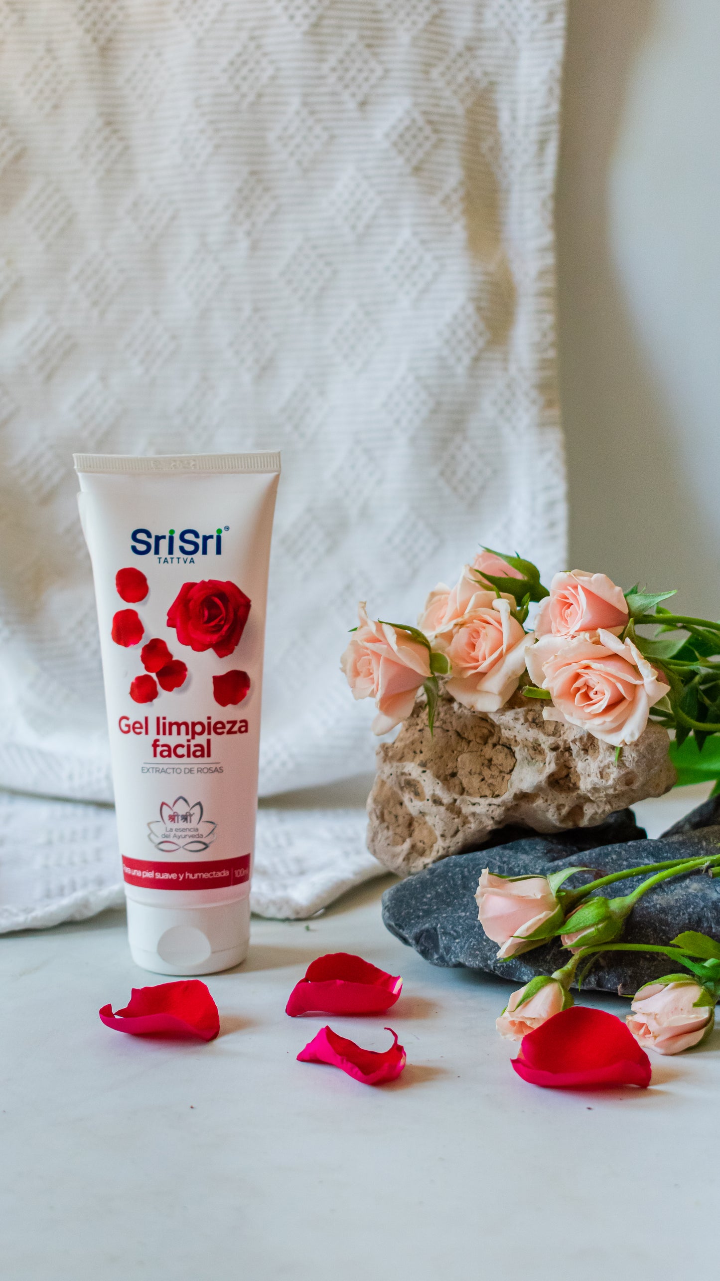 Gel de limpieza facial de rosas