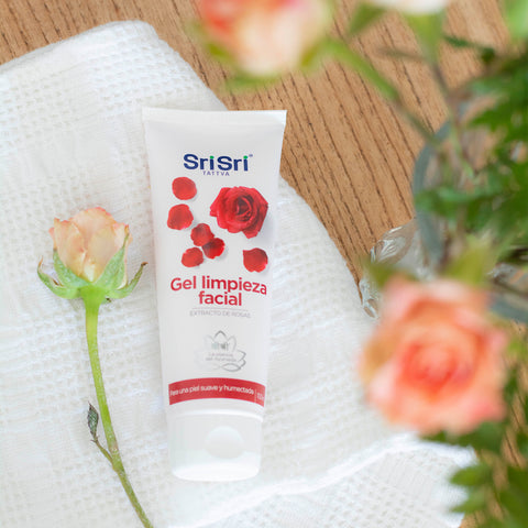 Gel de limpieza facial de rosas