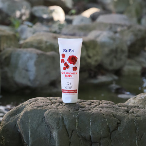 Gel de limpieza facial de rosas