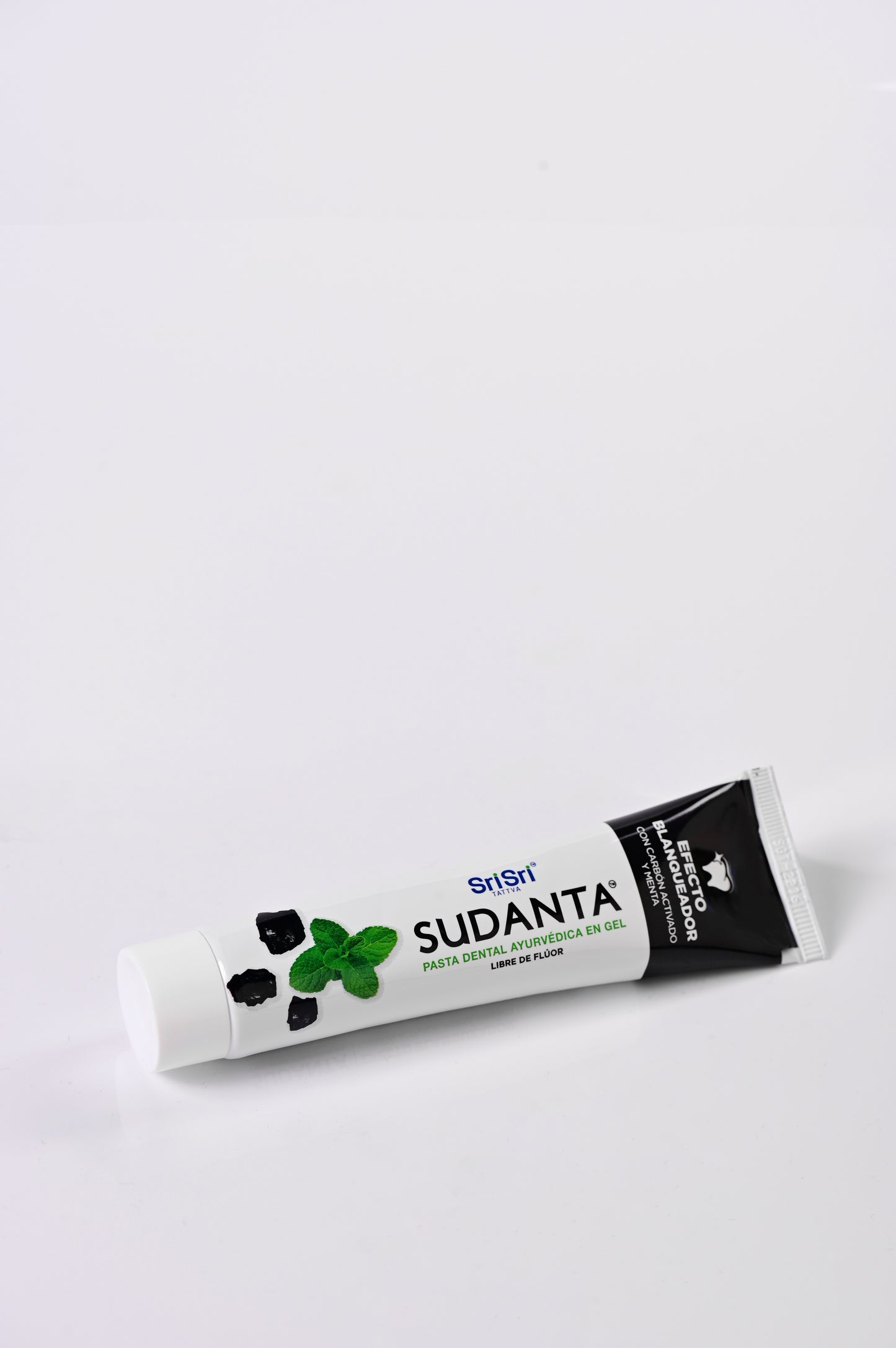 Sudanta Gel Efecto Blanqueador (carbón activado y menta)